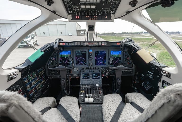 Beechjet 400A cockpit